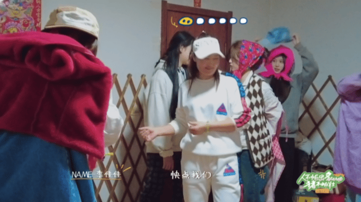 #东北花棉裤在东北可是时尚单品# 头一次知道东北花棉裤还有这样的作用，不但能当裤