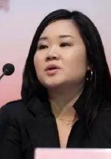 联合早报长期抹黑中国，以前大家骂它两句也就过去了，最近有人直接把目标对准了总编辑