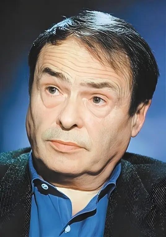 为什么富人落魄后 
他们的后代一样能快速崛起？ 

因为曾经的经济资本 
早已内