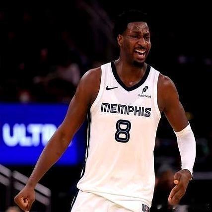 《送出3个首轮还不够！7换4拿下DPOY，球队的真实目的竟是摆烂？》朋友们，成年