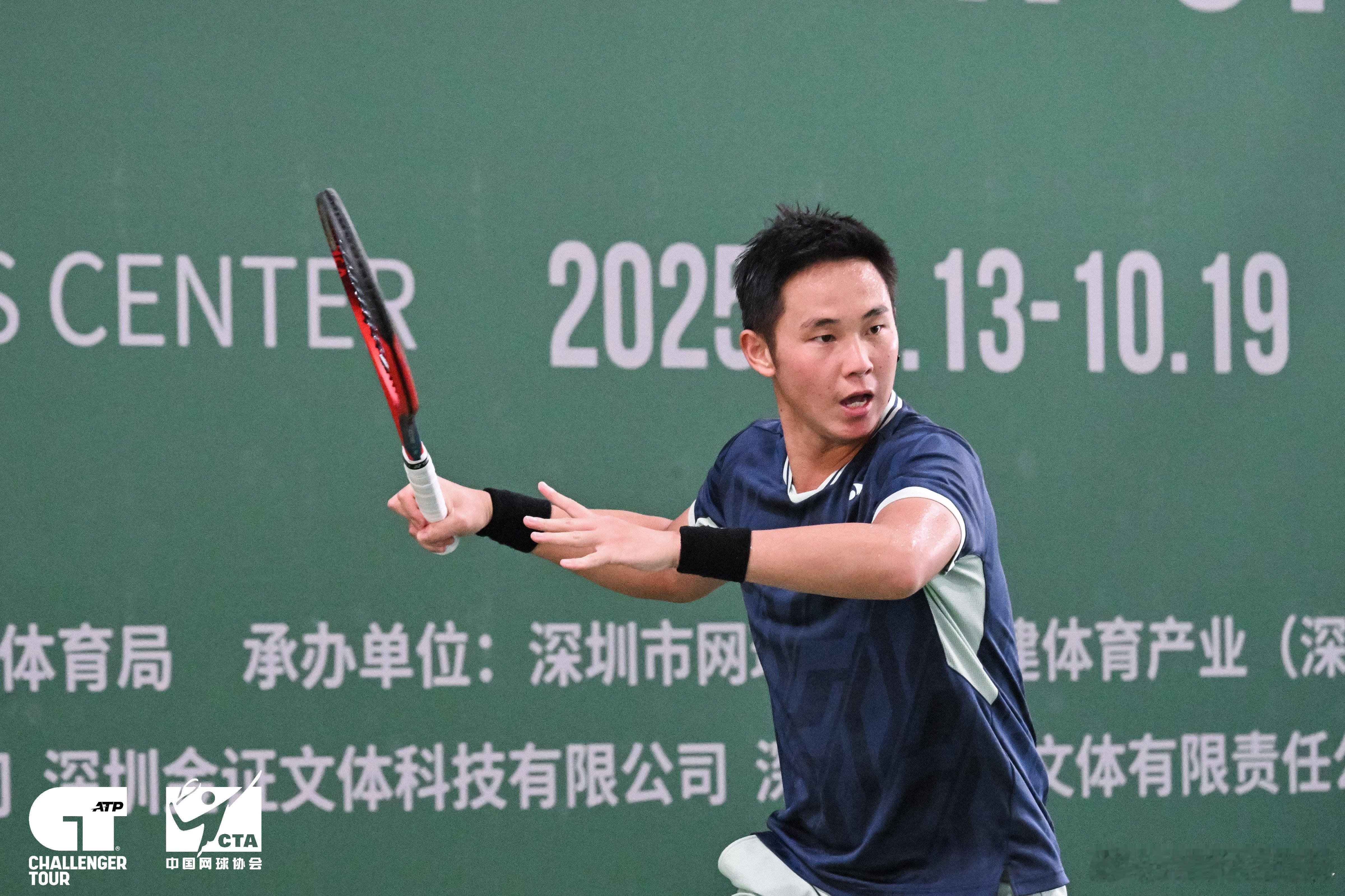 深圳挑战赛：中国选手包揽上半区八强席位💪ATP挑战赛深圳站第二轮，中国大陆球员