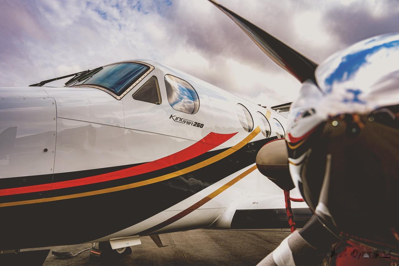 近日，豪客比奇公司的King Air 260亮相拉丁美洲2023LABACE航展