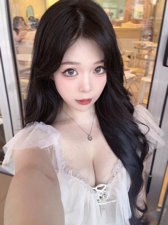 ˚ʚ｡･-･｡ɞ˚记得把普通的日子 过得浪漫些