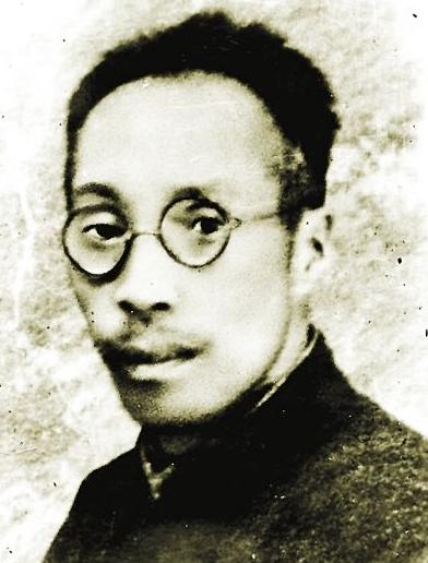 张作霖下令秘密枪毙，一代巨匠暴尸芦苇丛22年，临终遗言看哭众人
1927年11月