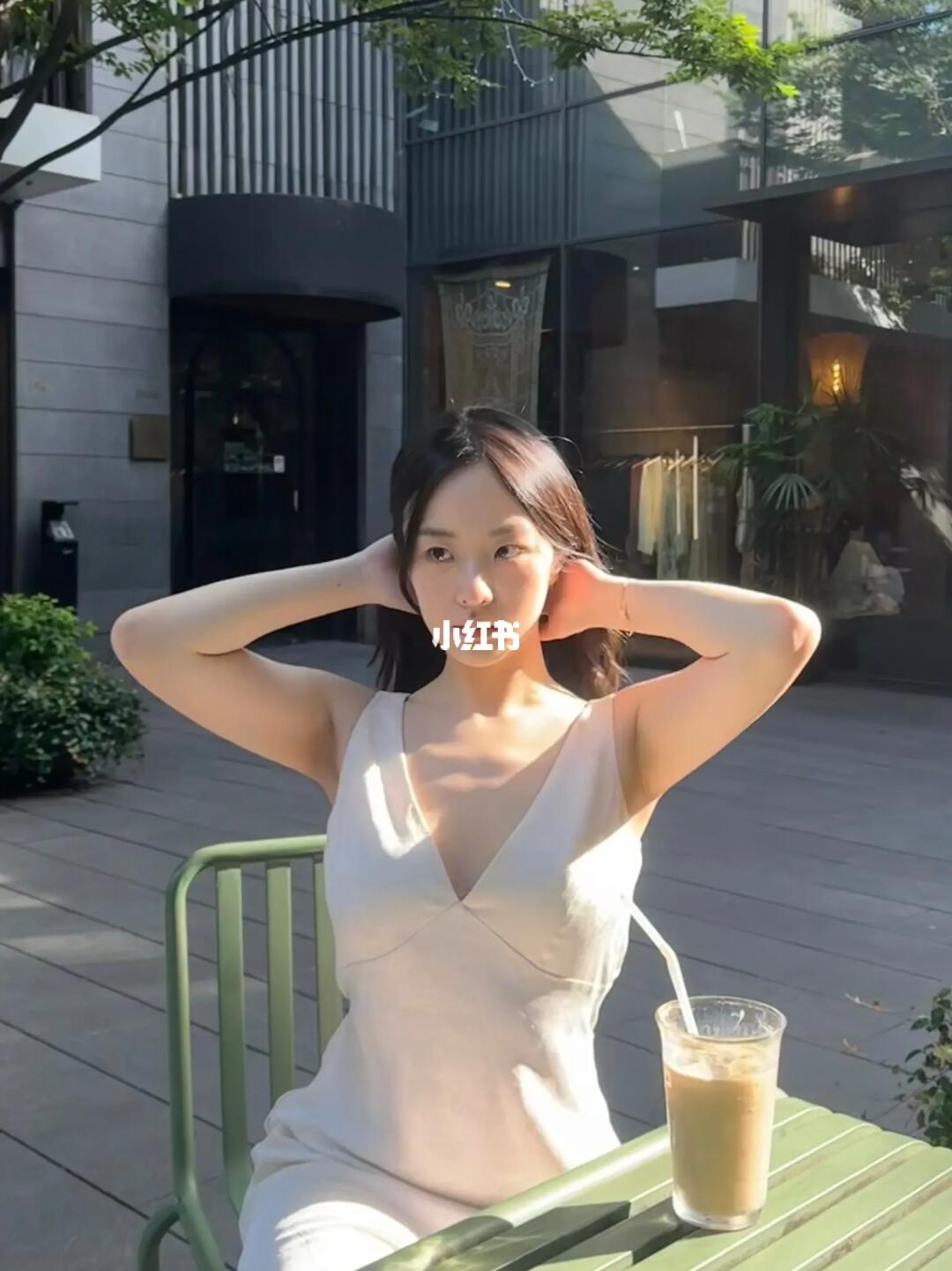 夏天的日子一连串烧了下去