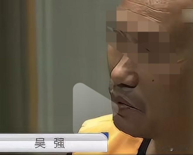 接到丈夫的电话，女人随口敷衍着：我两小时后回家。下一刻，她的身体被被一双大手紧紧