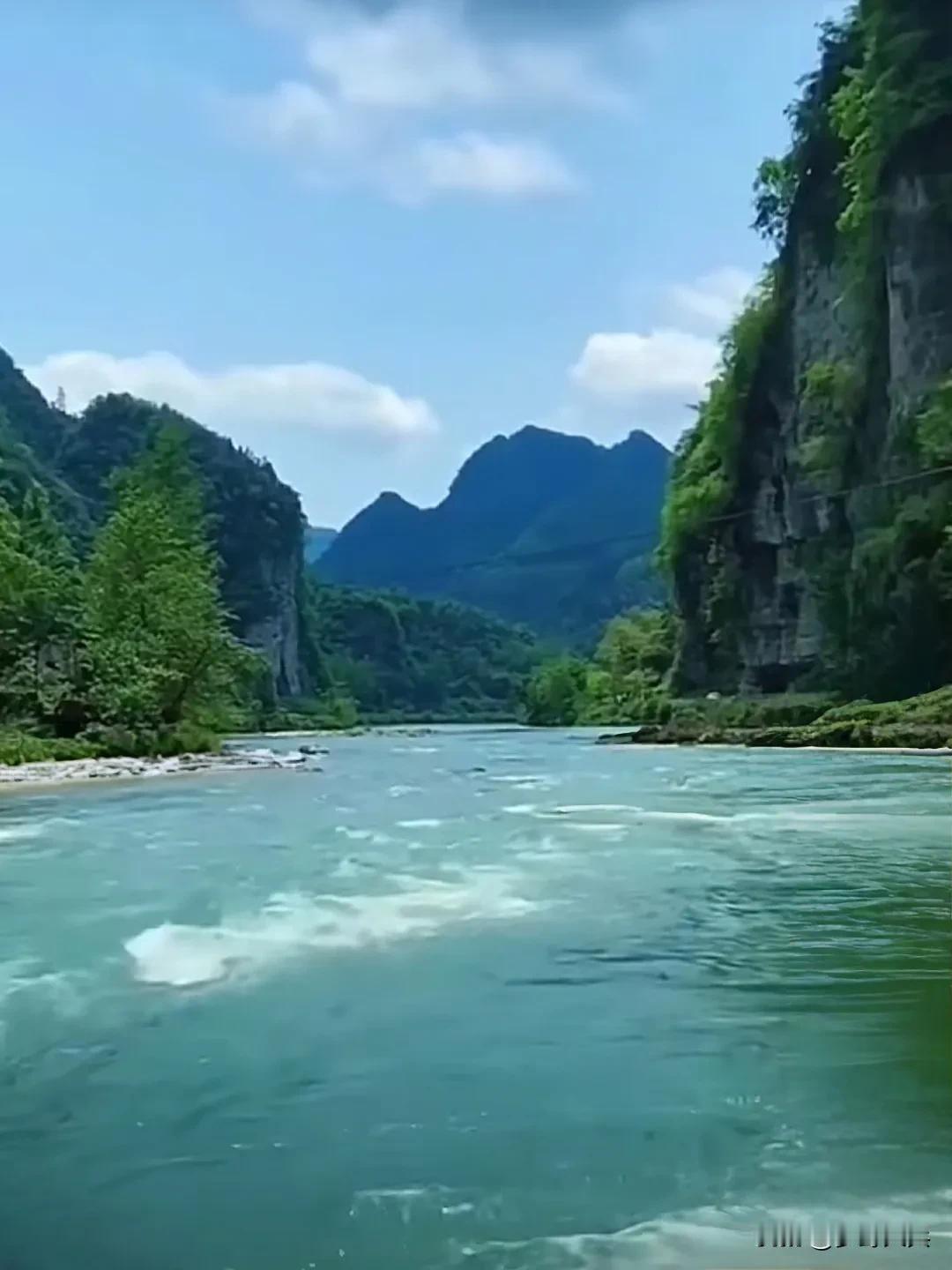 避暑胜地揭西龙水谣，这里山清水秀风景美如一幅画，纯天然原生态美景犹如仙境一样，这