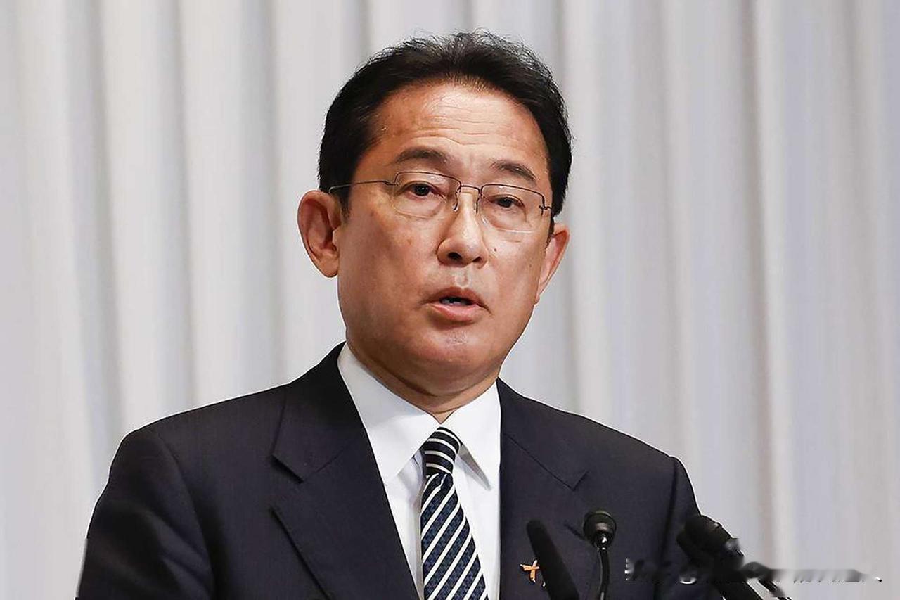 日本一直把免赔偿当成中国的大方，这个理解从一开始就错了。1972年田中角荣访华谈