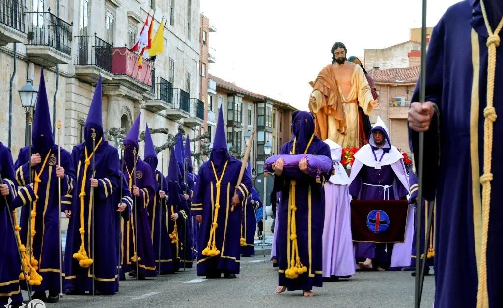 古人云: 以其人之道，还治其人之身。近年来西方国家为遏制中华民族复兴，幕后怂恿韩