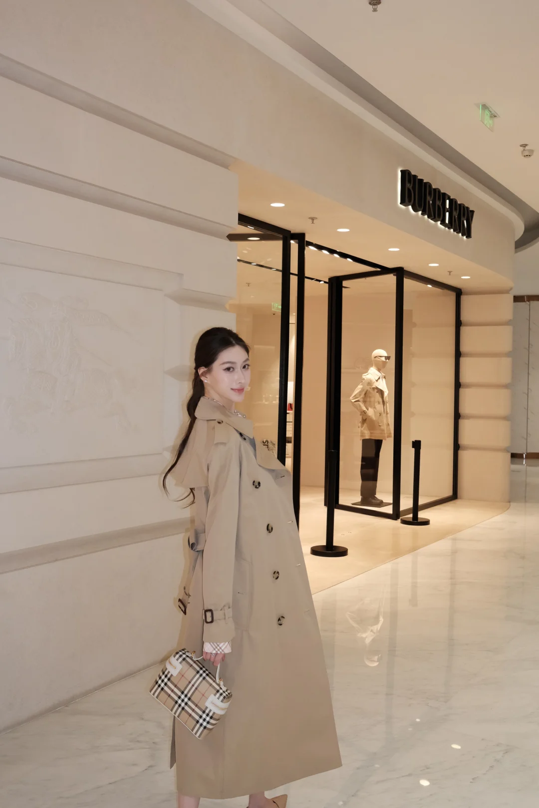Burberry ootd/🧥