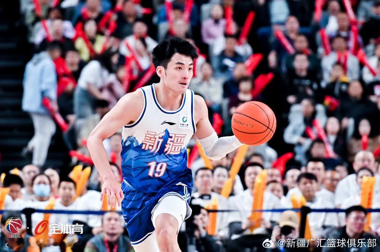 新疆男篮105:93浙江稠州男篮，这两点是球队取胜的主要原因

1、威金顿第四节