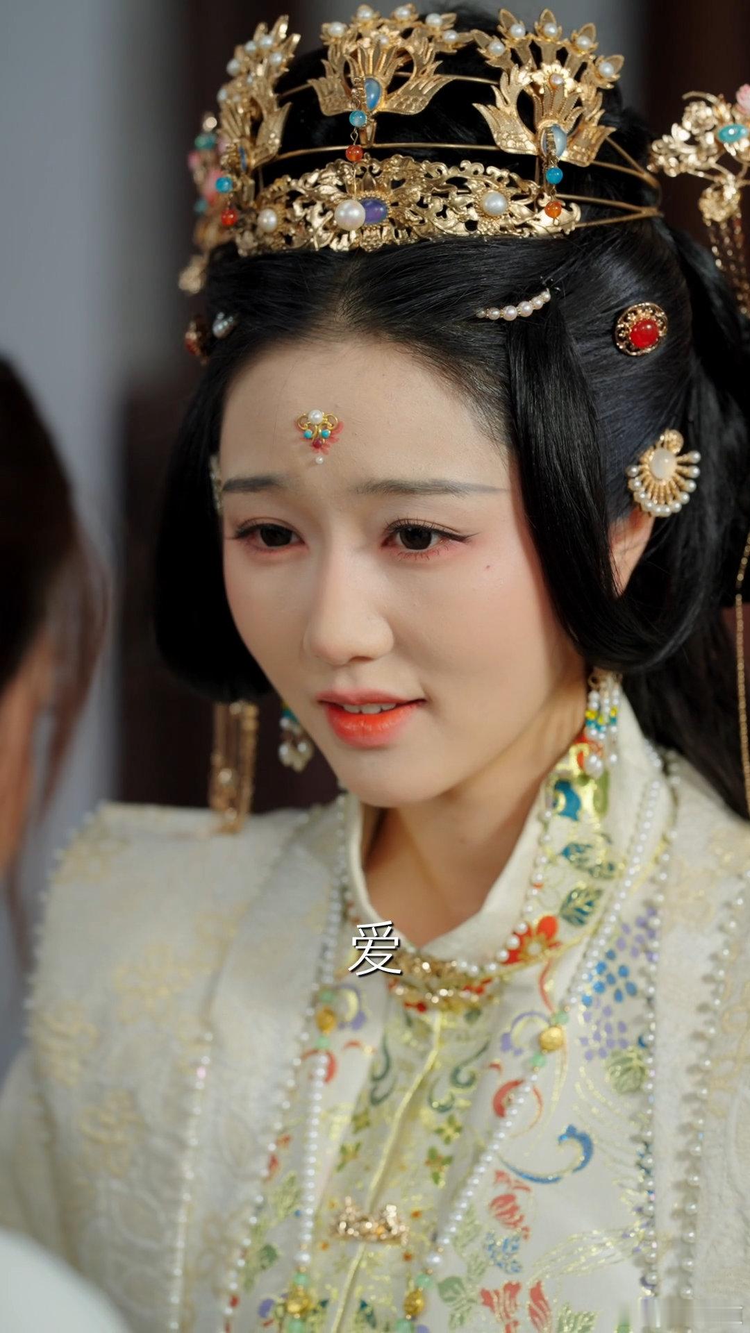 谁家女主是出淤泥而全染啊好喜欢这种女主黑化，战斗力超强的女主呀[哈哈]“欺负我你