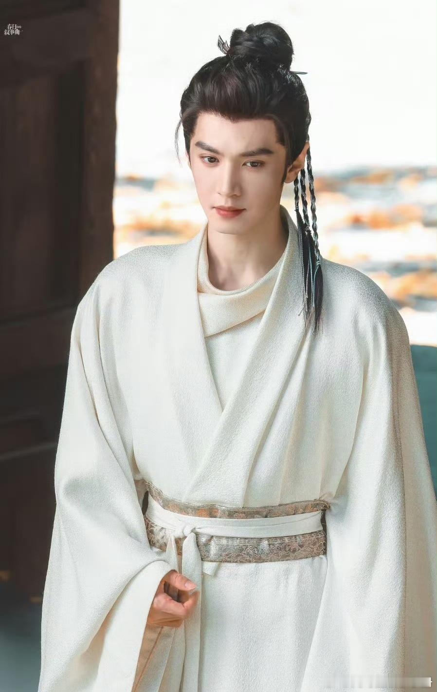 陈哲远发文谈《江山为聘》用配音的原因，是因为戏上的突然，时间不够用好的状态去配音