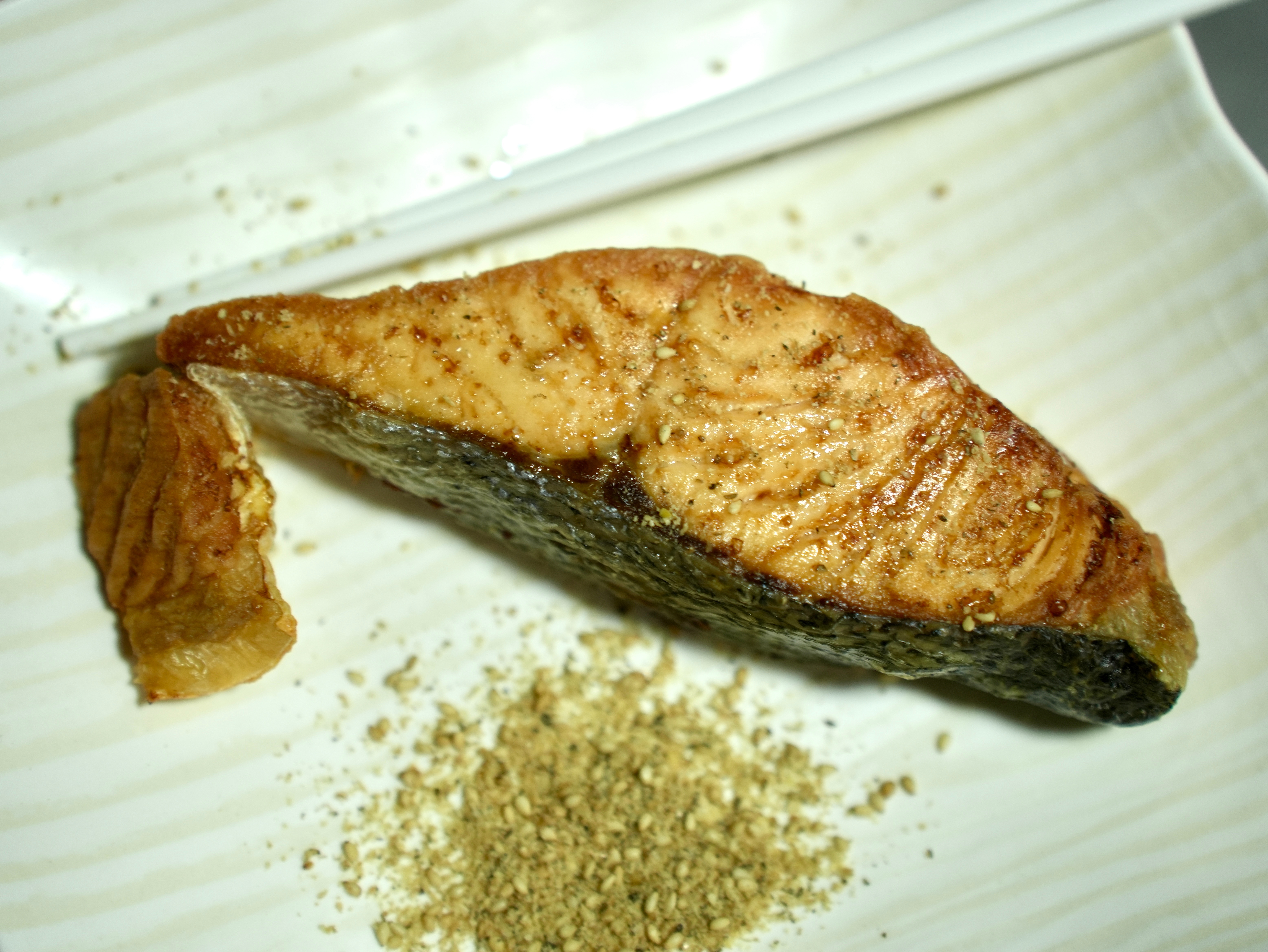 米家的新品空气炸锅Pro蒸烤版，能蒸能烤，而且我觉得这个体积刚好，放厨房很合适，