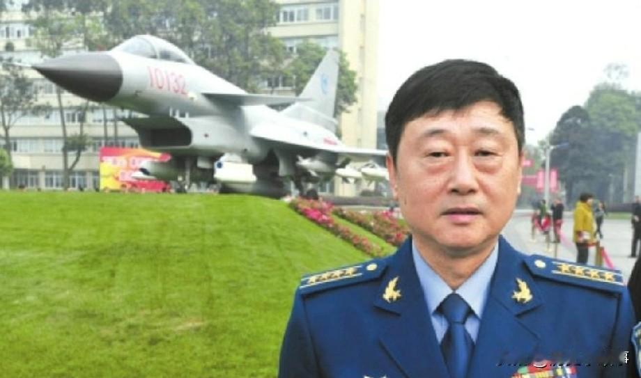 1993年，一架歼﹣7X试飞时连续两次空中停车，雷强认为是发动机问题，设计师坚决