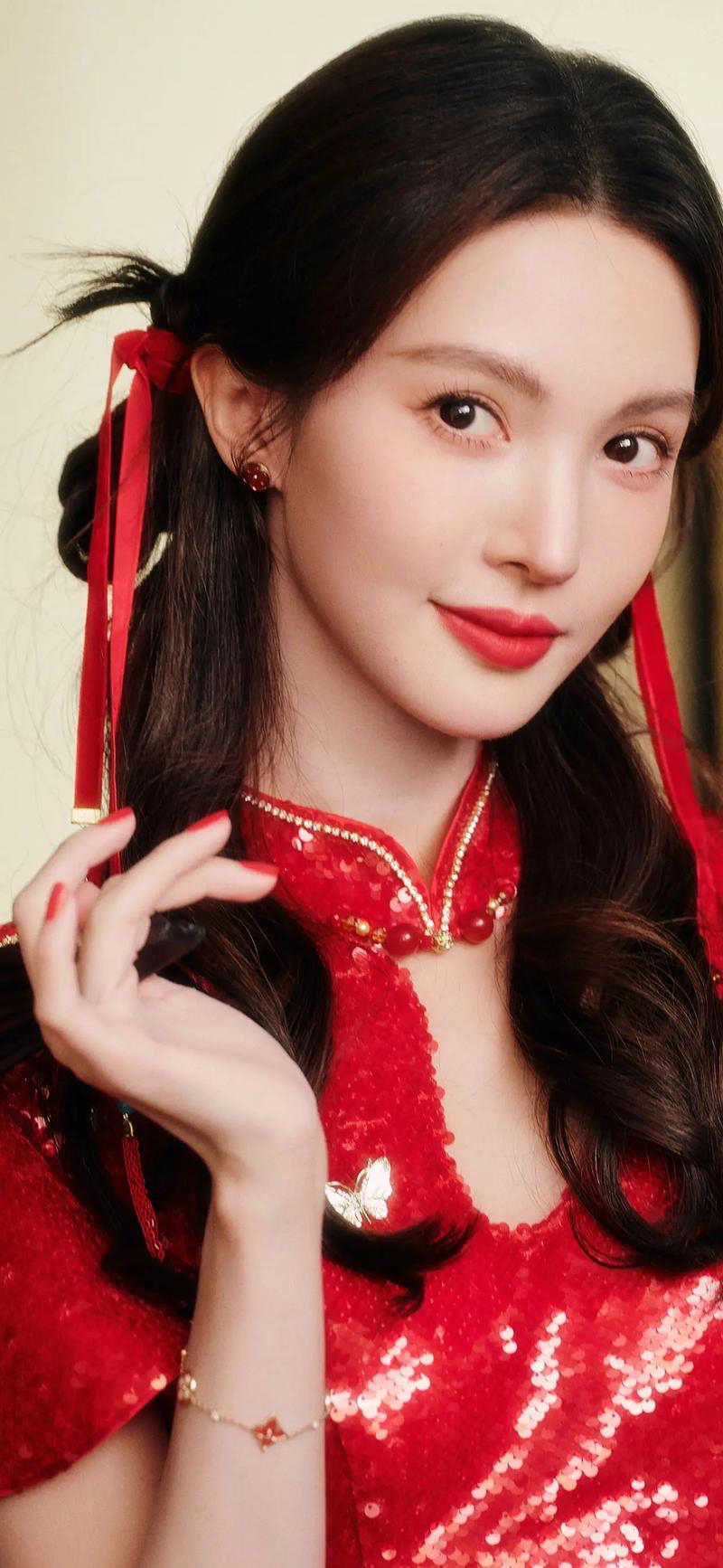 金晨 再也不自己乱化妆了管的也太宽了吧？金晨天生嘴歪及消瘦体型（曾因节食出现“排