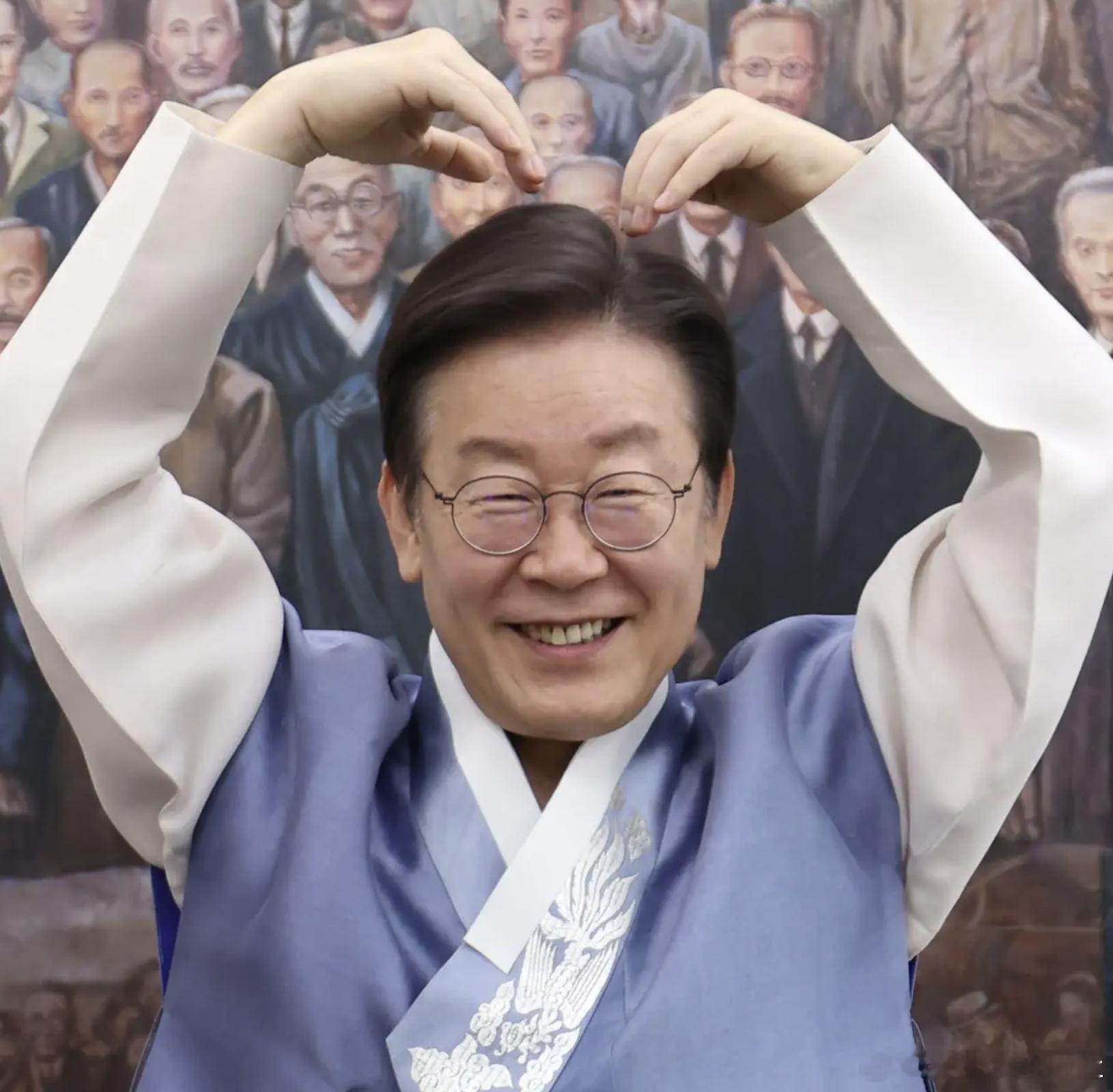 热点观点林涛热评 韩国总统李在明这种左右逢源的行为，真让人恶心。李在明这番“中俄