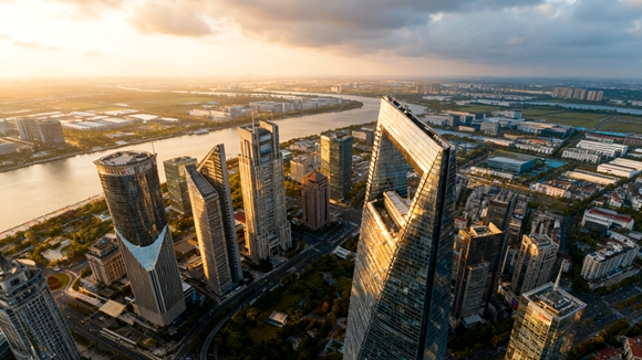 瑞房发行3亿美元债里的现金流管窥