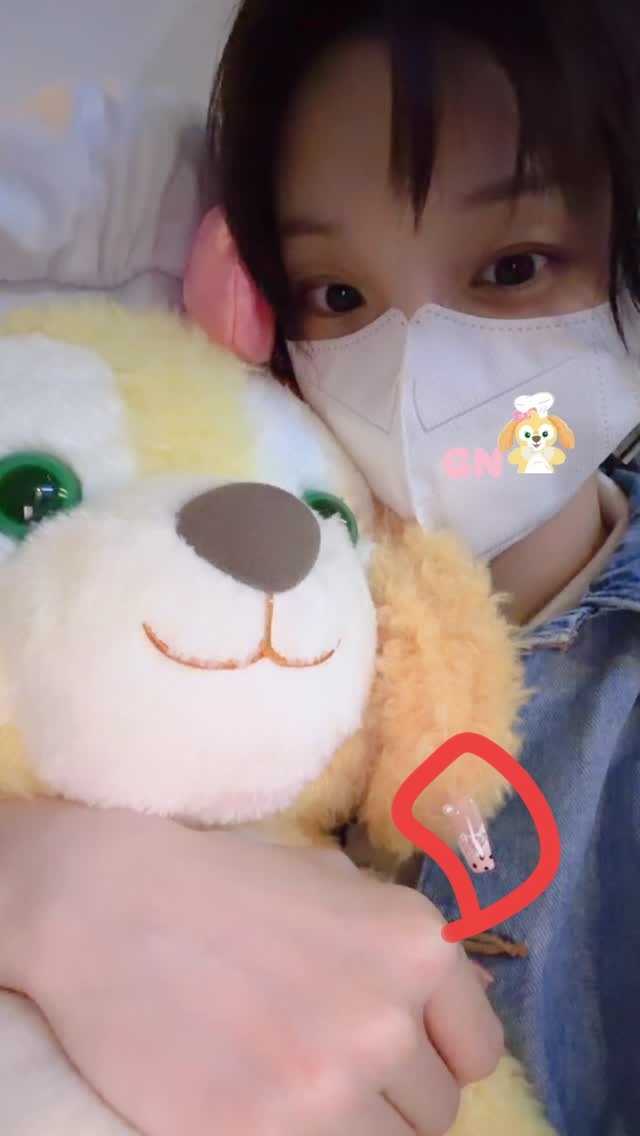 宋雨琦你在给饼饼做美甲吗（bushi）笑死我了穿戴甲到处飞哈哈哈哈哈哈 