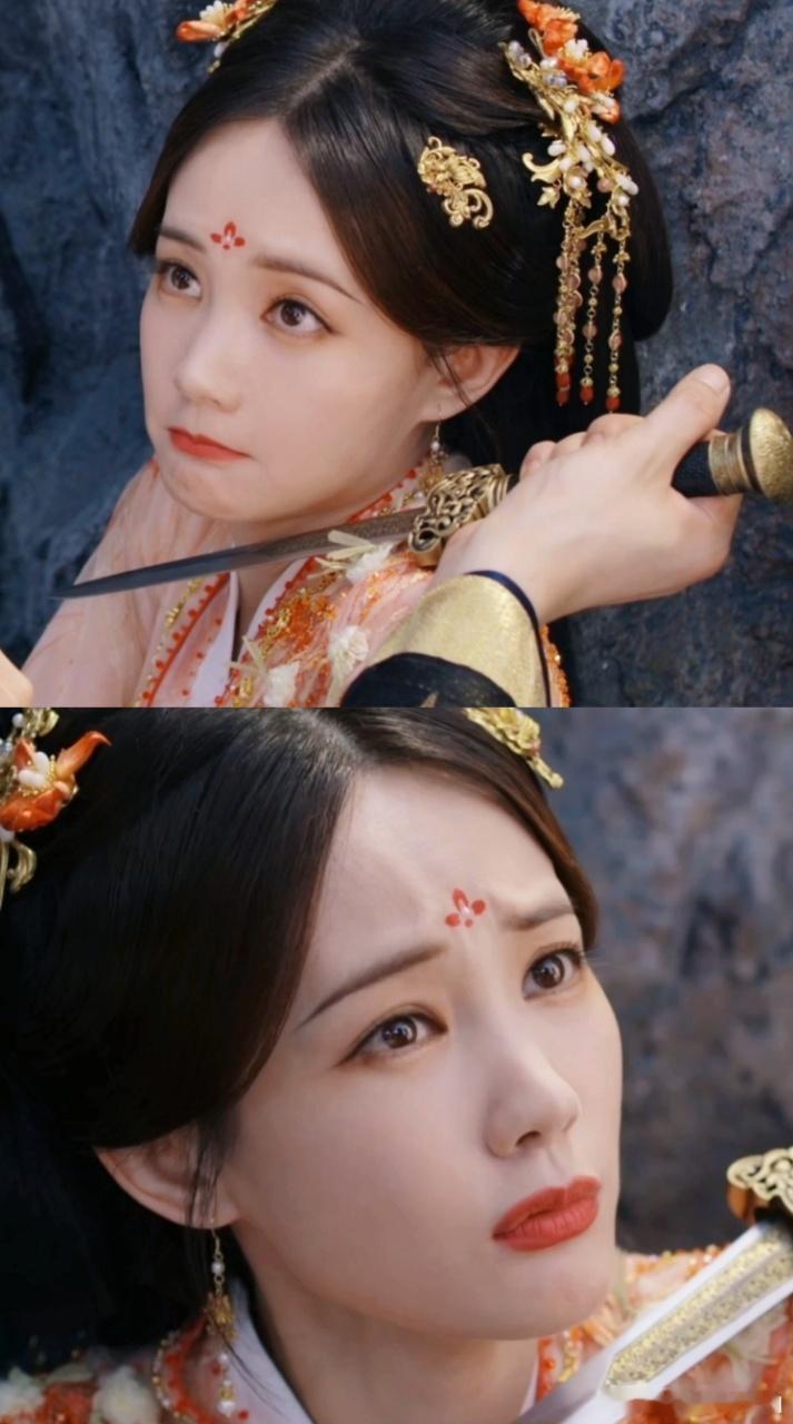 编剧挖的坑只能李一桐自己填 《书卷一梦》里，编剧挖的坑全砸宋一梦头上了！穿书后，