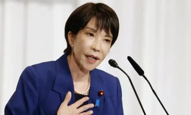 不出所料，全都被我提前看透了！如今的日本，简直像变身了“金刚”，停航班、拒收海鲜