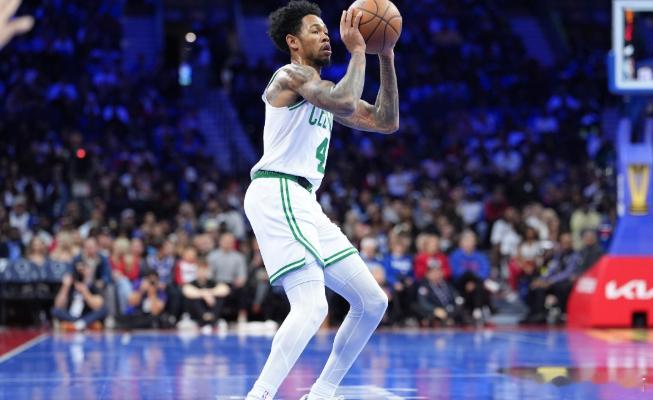 1月18日讯 NBA常规赛，凯尔特人132-106大胜老鹰。赛后，马祖拉接受了采