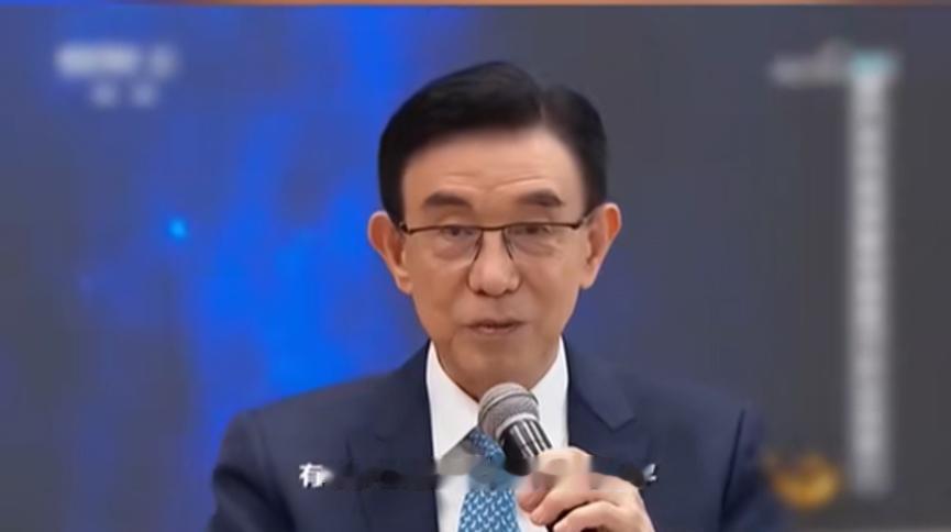 第一次刷到中微半导体的尹总尹志尧，就觉得他非常亲切。
这位81岁的“中国刻蚀机之