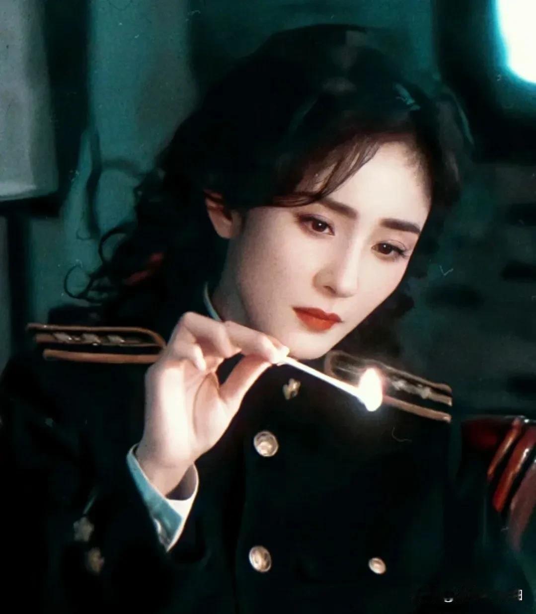 我看目前很多人都在嘲杨幂新剧的状态和演技，其实不管是状态还是演技或者是台词。

