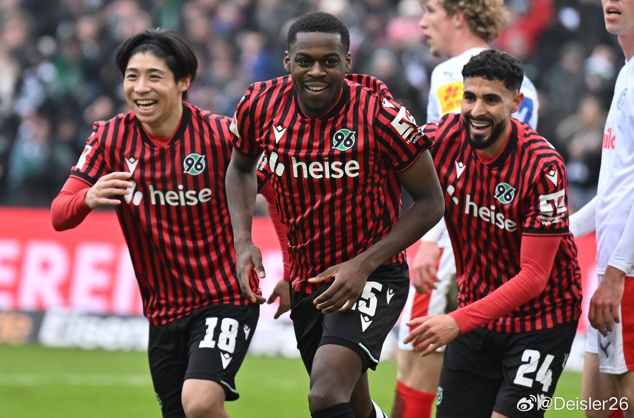 🚨拜仁租借在漢諾威96的中場小將——諾埃爾·阿塞科·恩基利談未來：“每位足球員