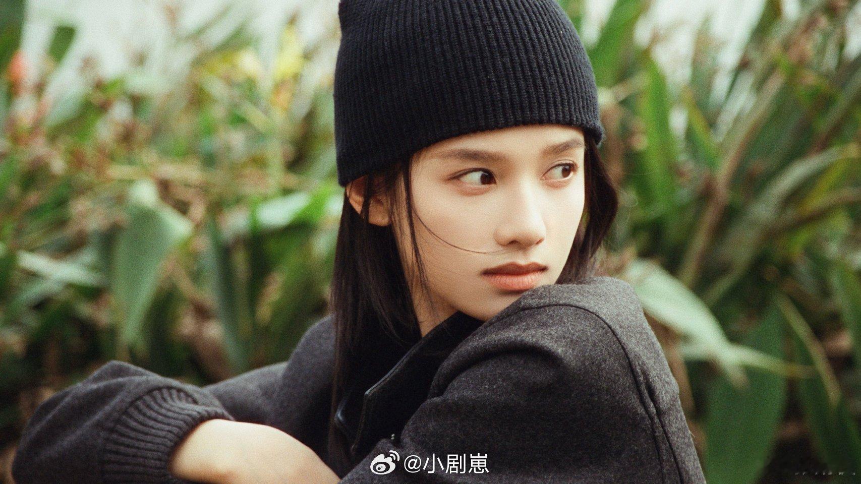 你好星期六把张婧仪周也弄错了周也张婧仪在某些程度上长的确实好像不过你好星期六把周
