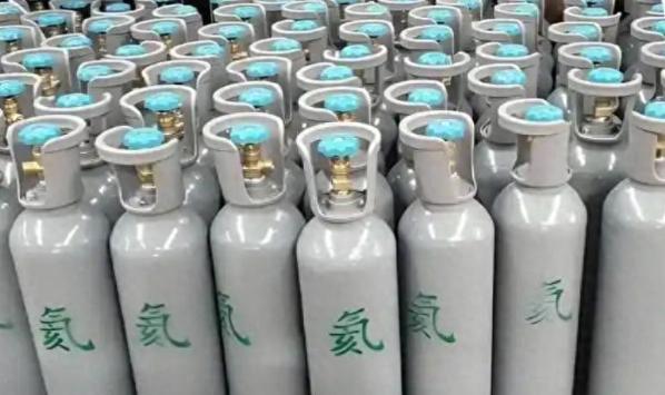 氦气供应紧张不只是工业界的事，还会影响普通人生活。
很多人对氦气的印象还停留在派