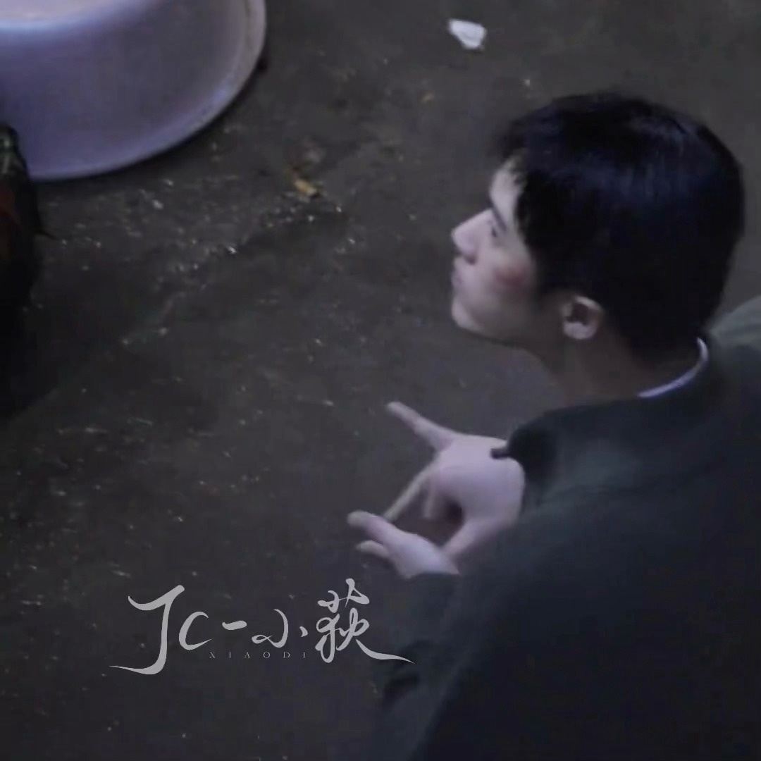 我的妈呀，刷到这个视频我被震惊到了[震惊]好流利，好顺畅的手语[捂嘴哭]，在拍摄