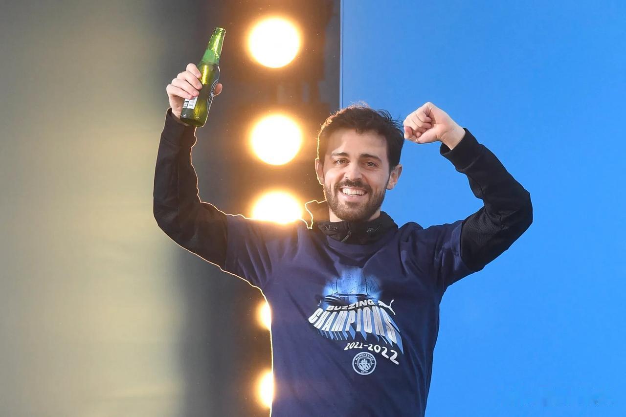 言论丨B席尔瓦 (Bernardo Silva) 谈及 7 月份的沙特的转会：“