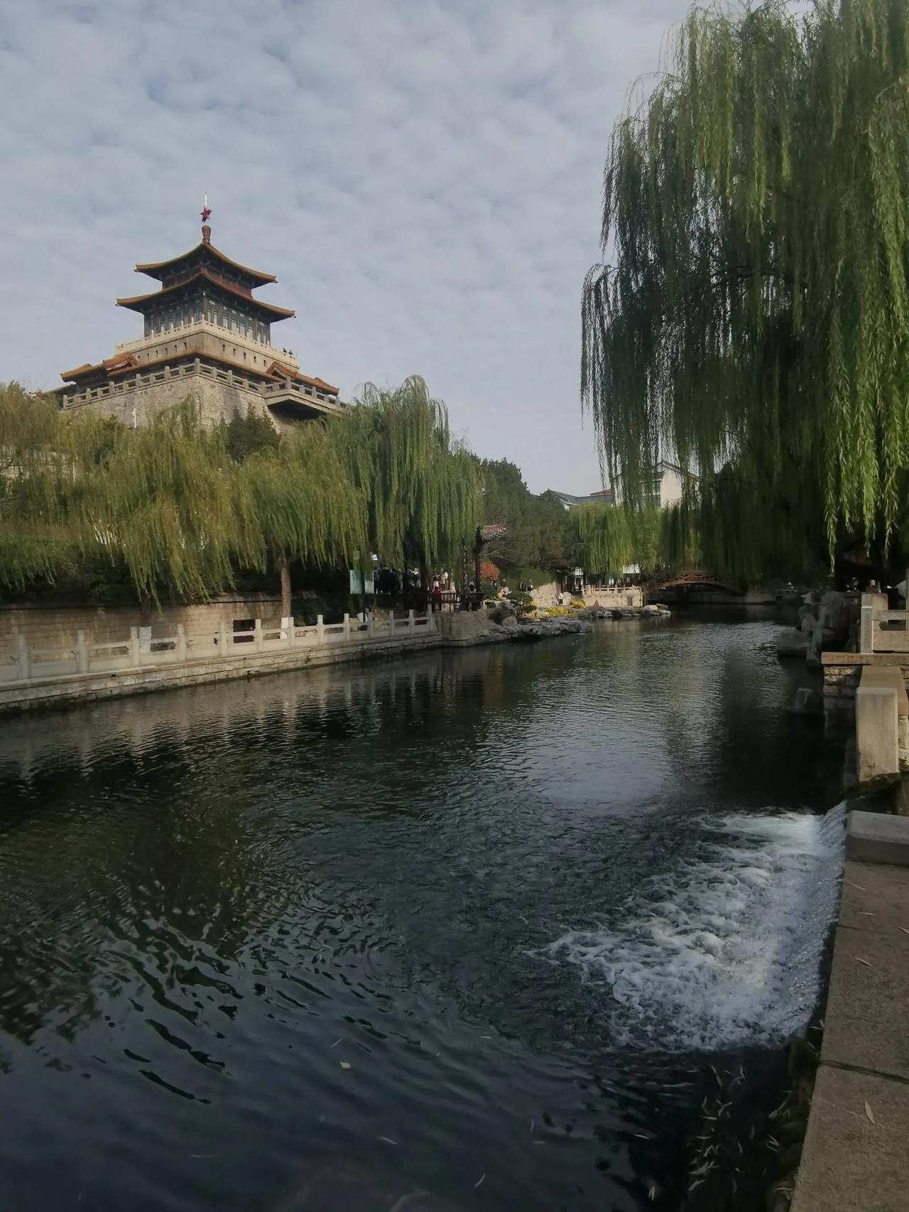 随拍一张美景济南环城公园