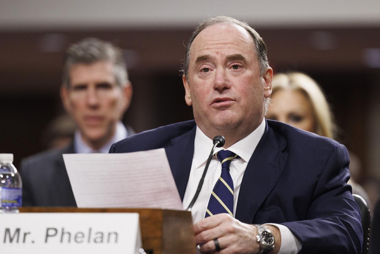 美伊对峙正僵着，五角大楼先乱了。
就在美军于霍尔木兹海峡扣押伊朗船只、停火协议形