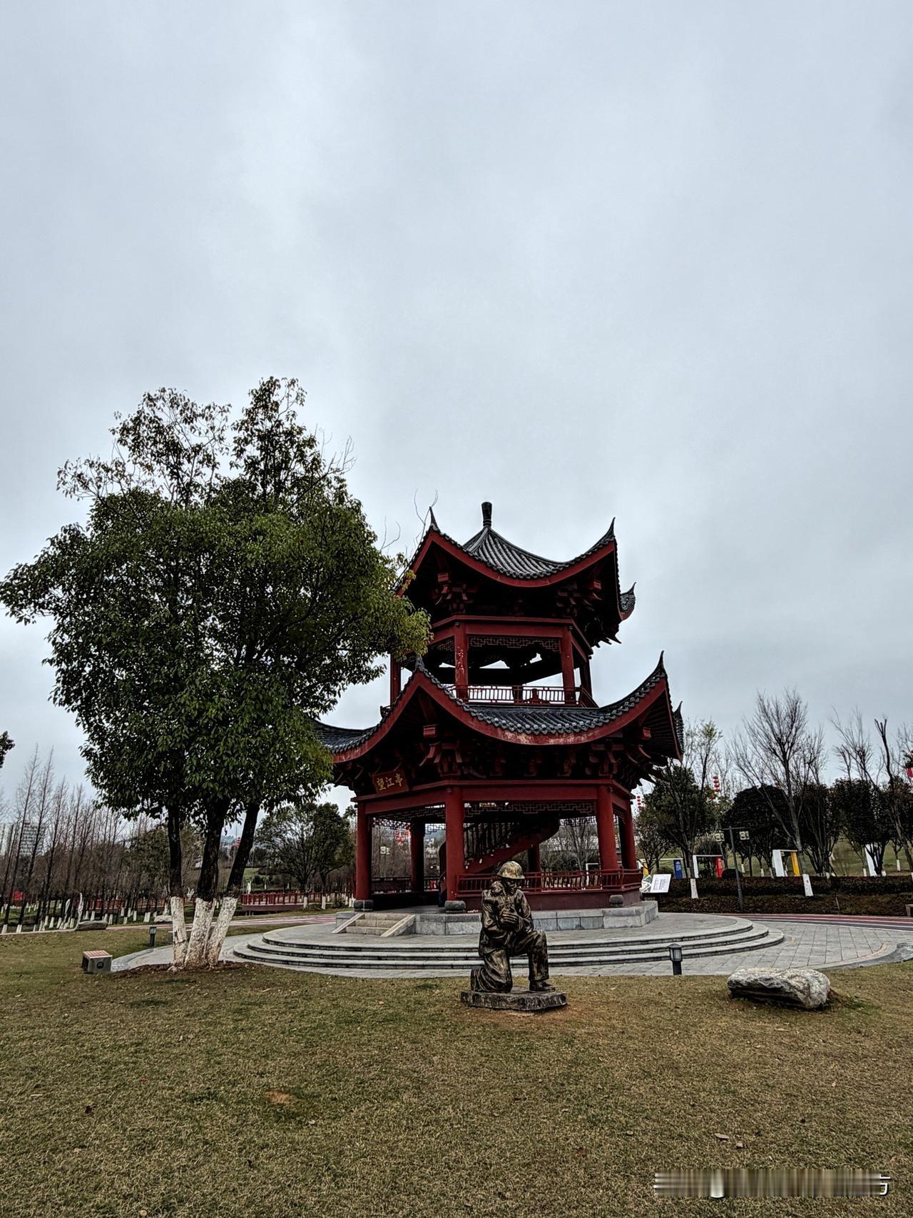 瑞金市“金瑞湾公园”，别样的秀丽，不一样的风格。

江西省“红都瑞金”，有一很秀