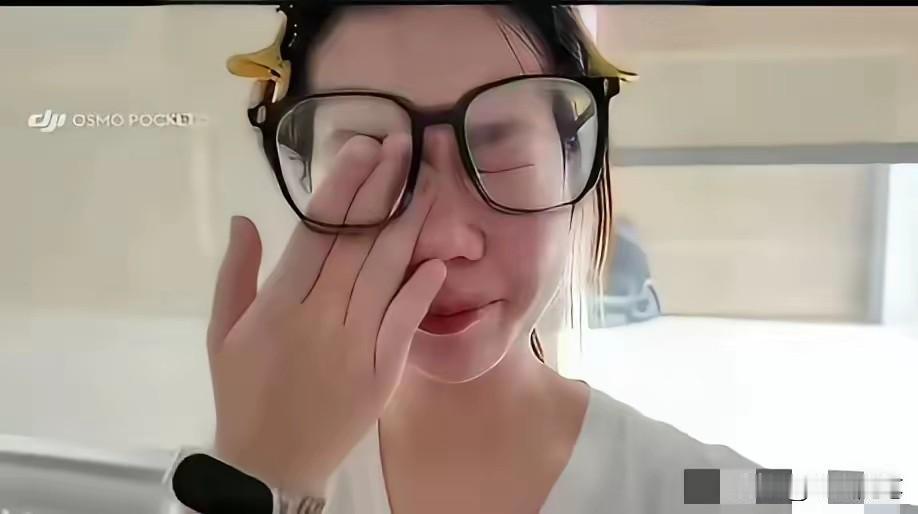 我们村以前有个小孩，小时候“色”到没边，插秧收稻谷的时候，人很多，他会在大人唆使