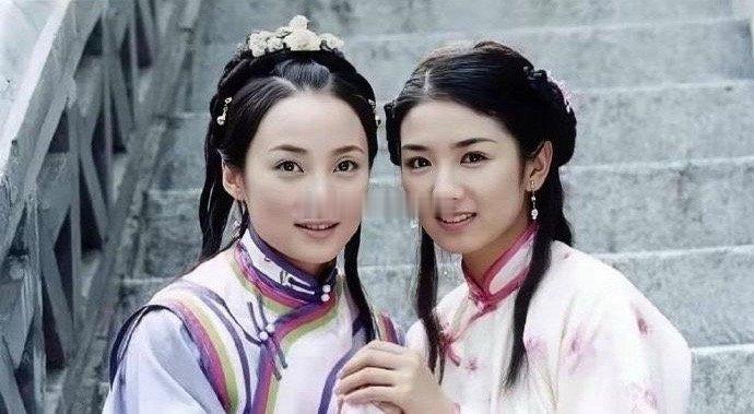 同样都是琼女郎，黄奕和蒋勤勤合作了好几次。琼瑶对于蒋勤勤一直很喜欢，对她的美貌更