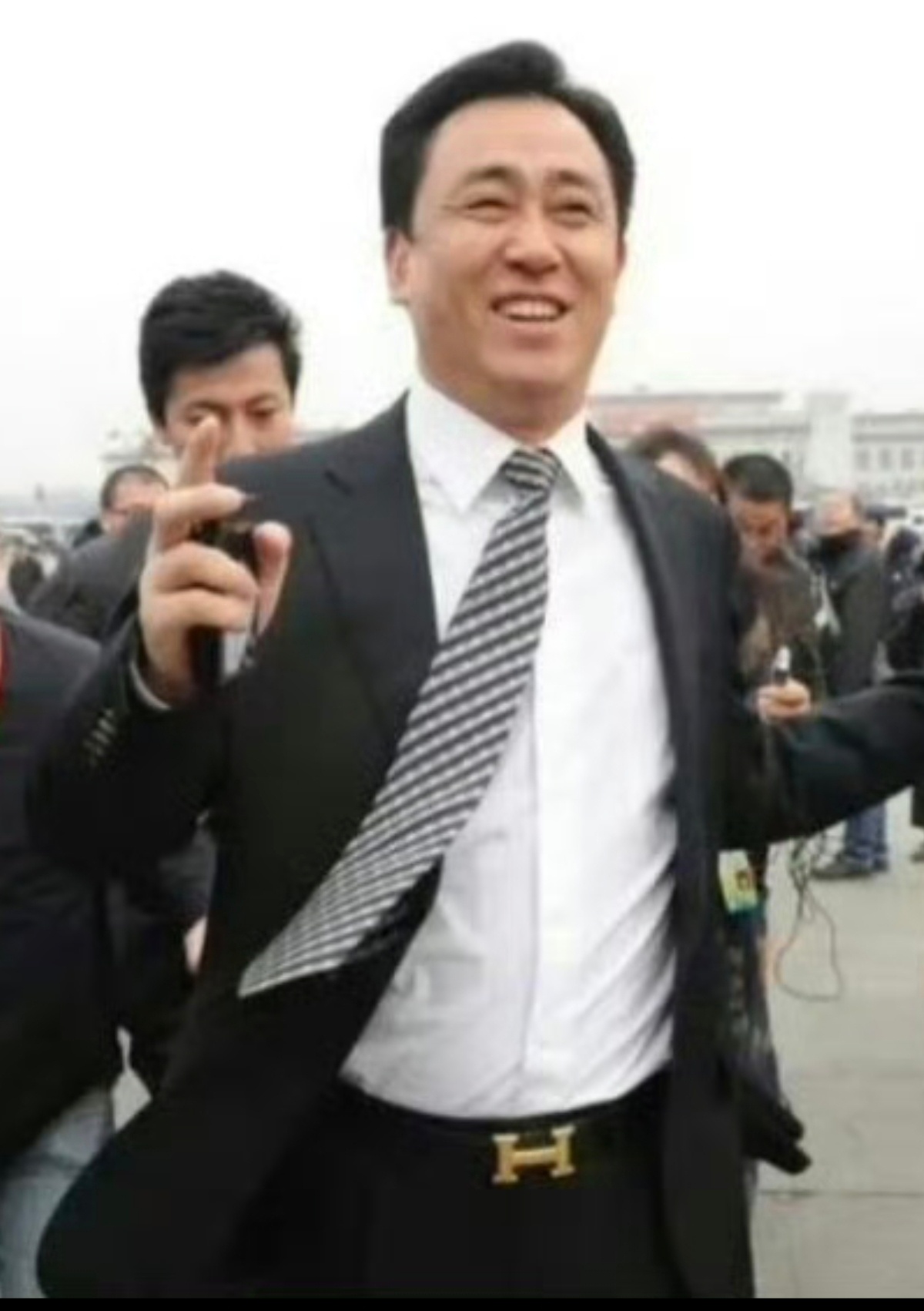 许家印一审被判无期20122026判若两人 