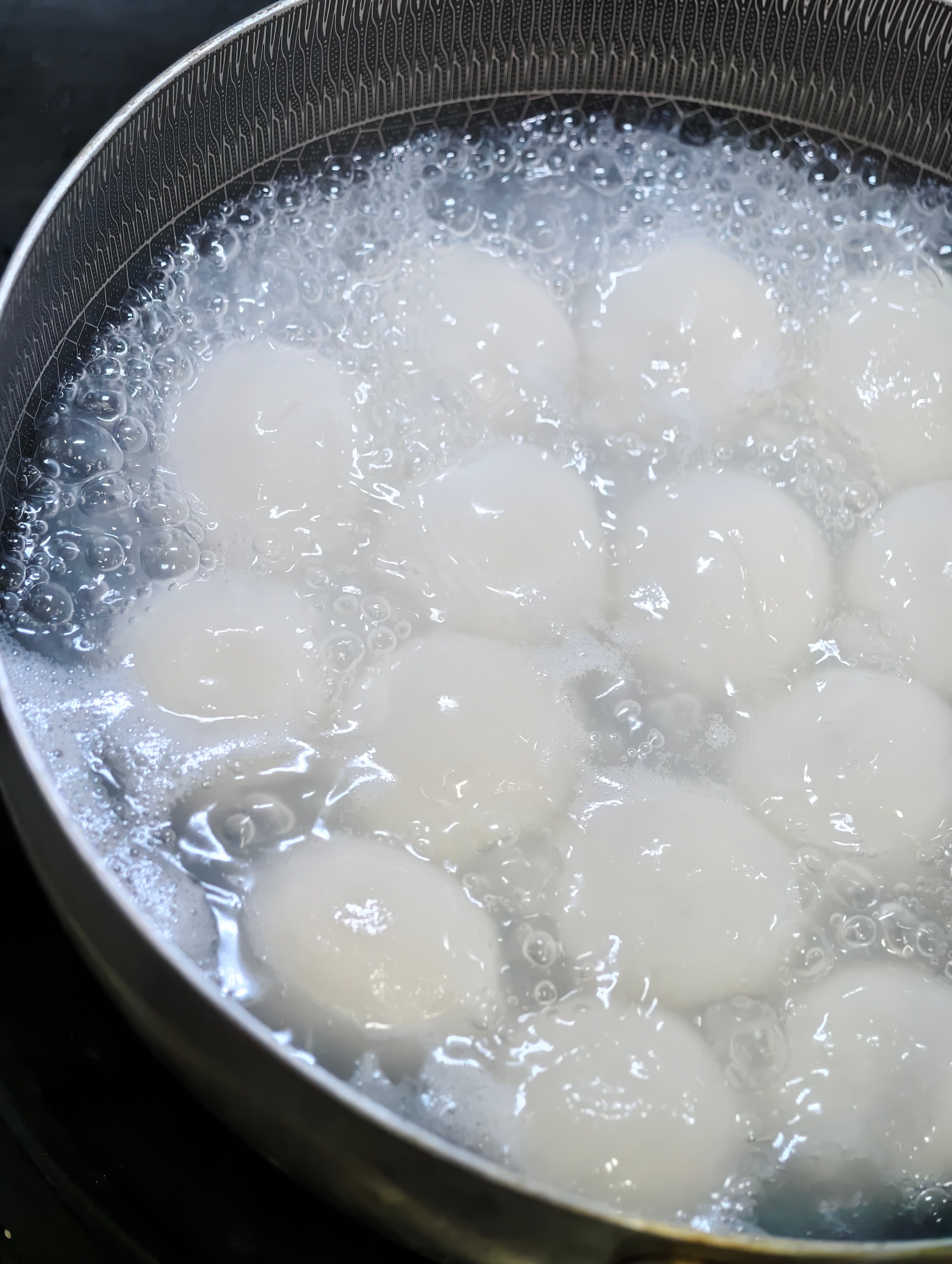 都吃汤圆了吗？来一个不？