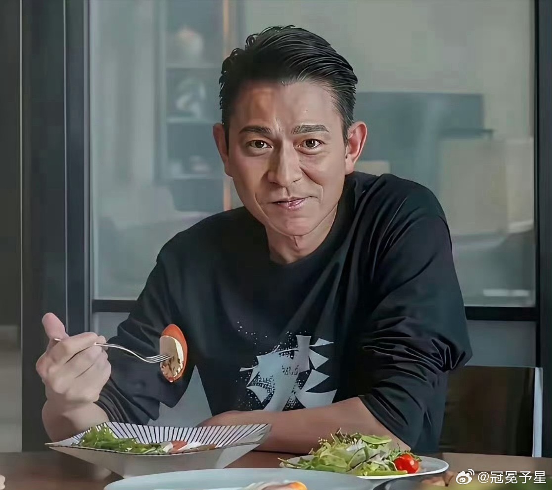 马云刘德华那么有钱有名，居然吃这么清汤寡水，要是我，肯定天天山珍海味。 