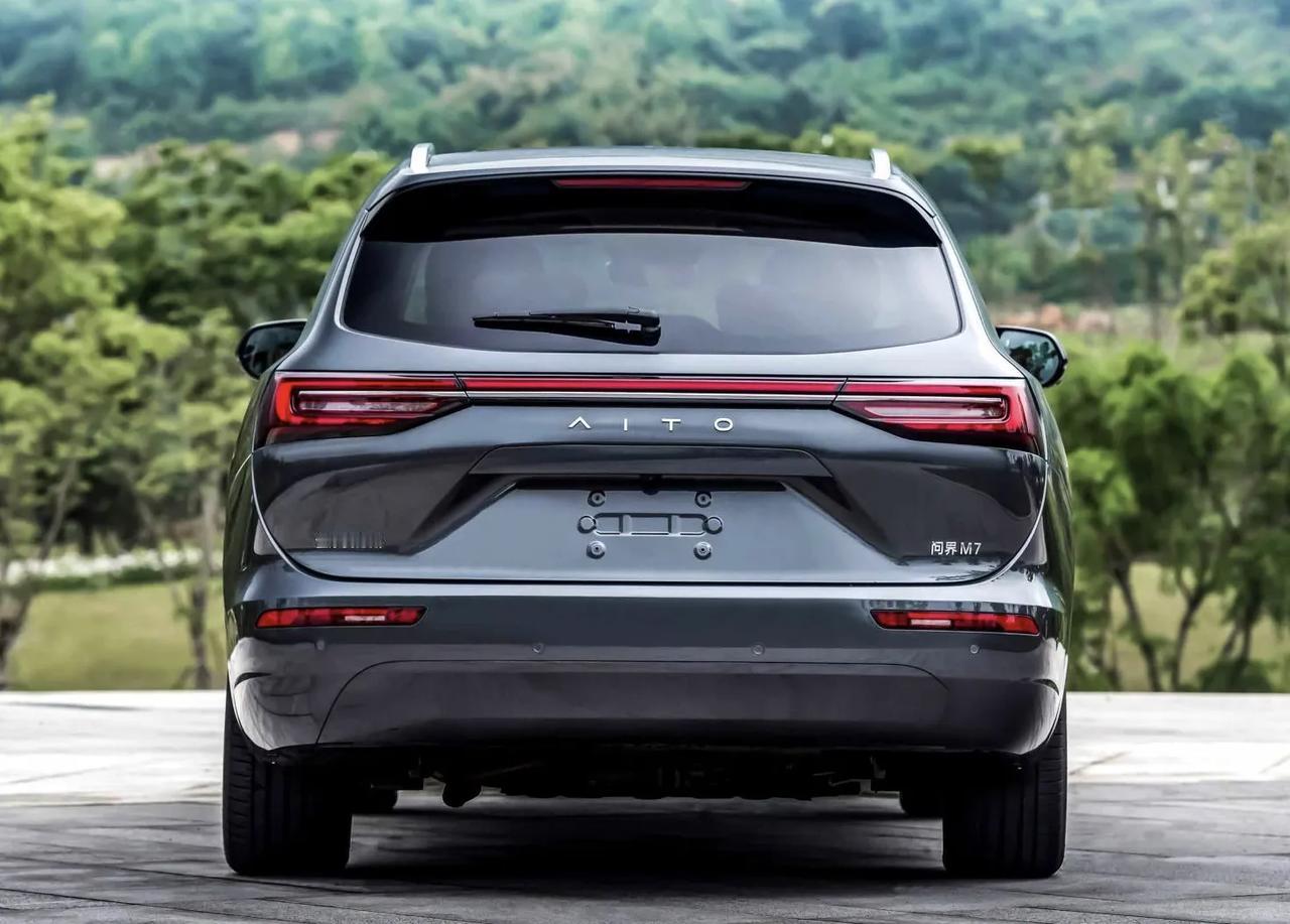 谁才是华为系SUV的价值优选30万内SUV选车纠结？看看岚图FREE+！座舱全面