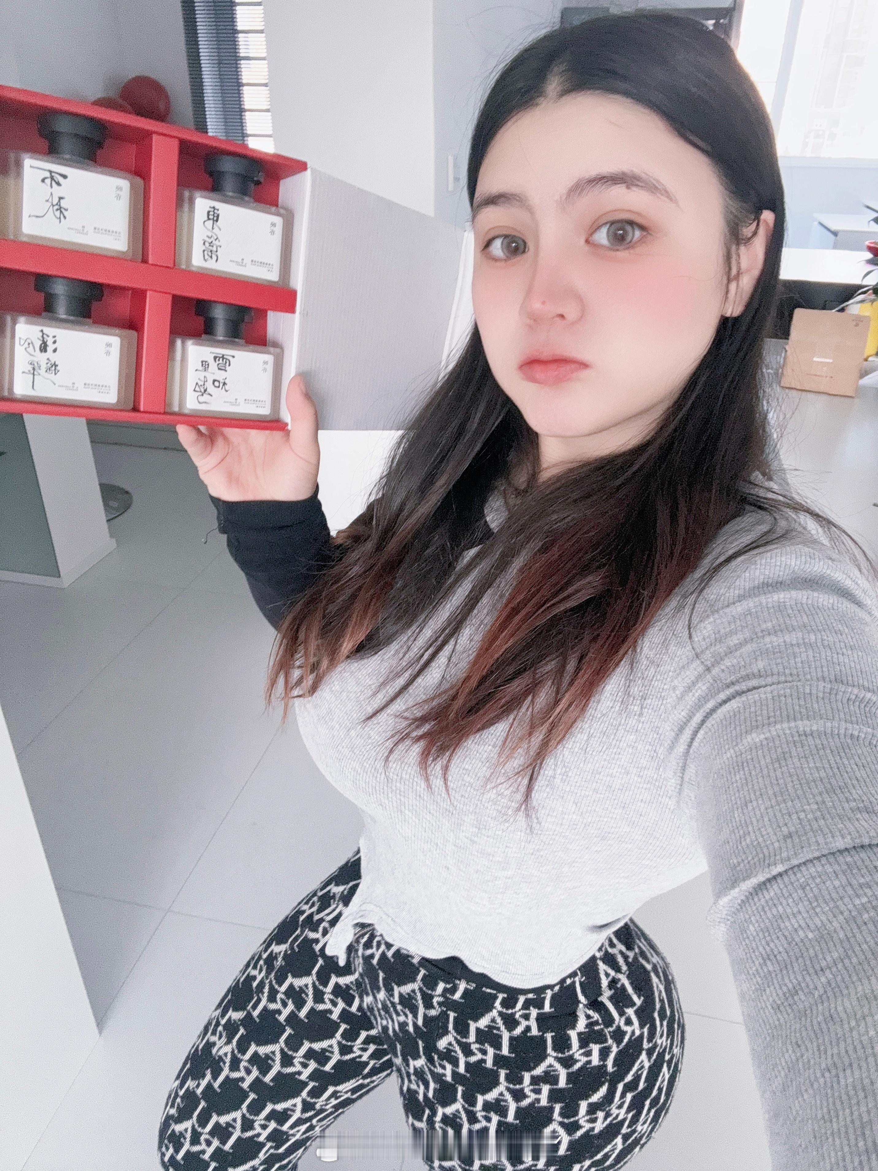 闻香识女人👩#健身[超话]# ​​​