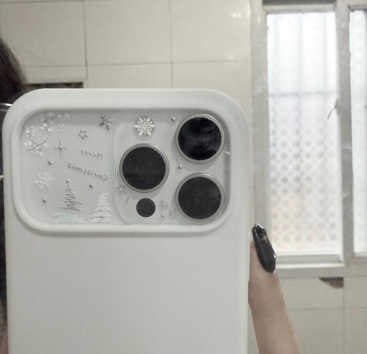 iPhone 16 Pro 套用iPhone 17 Pro手机壳 