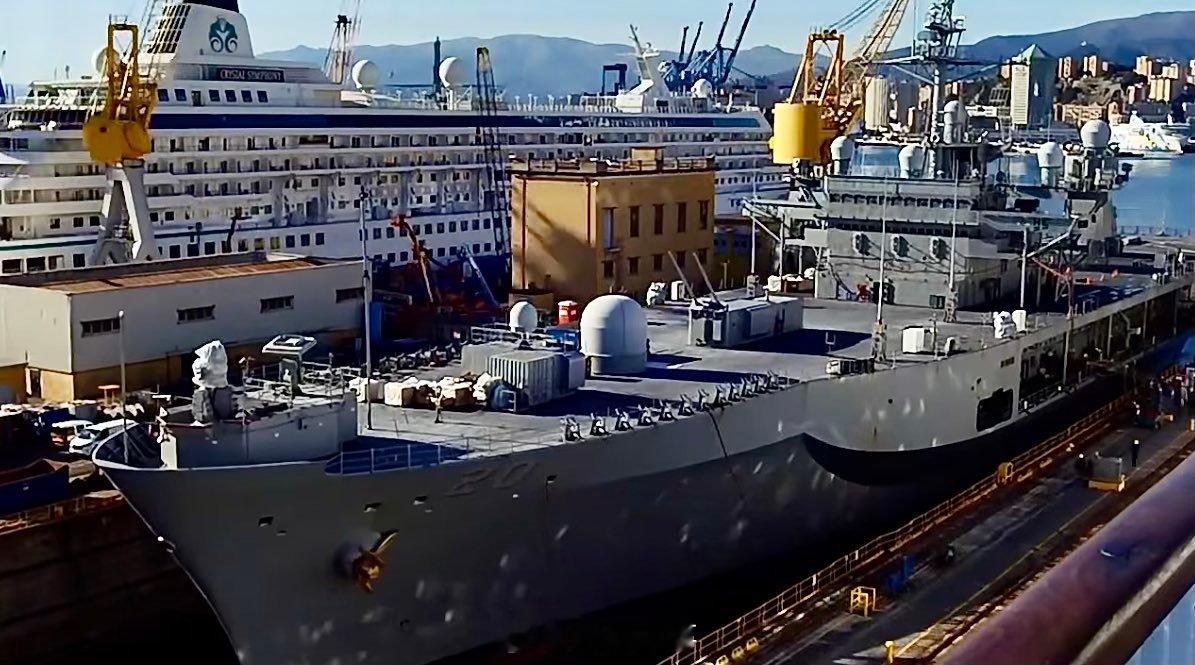 每天认识一件兵器烽火问鼎计划 2025 年 12 月 9 日，美国海军蓝岭级两栖