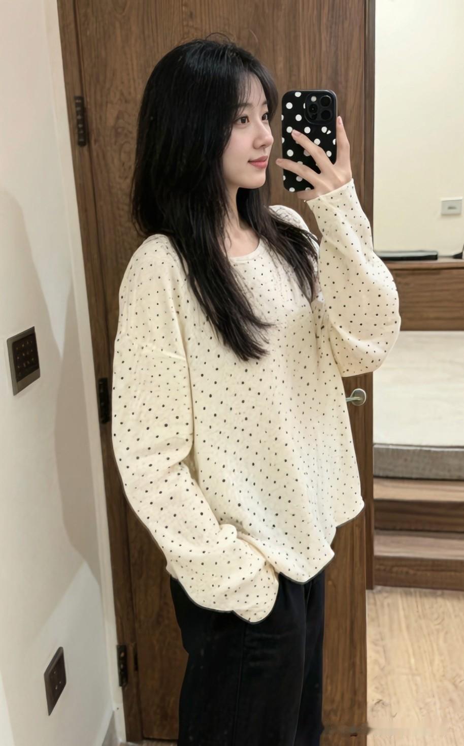 如今
男人在家庭里，
是不是感觉
像个陀螺转个不停。
既要拼事业，
又要顾家，