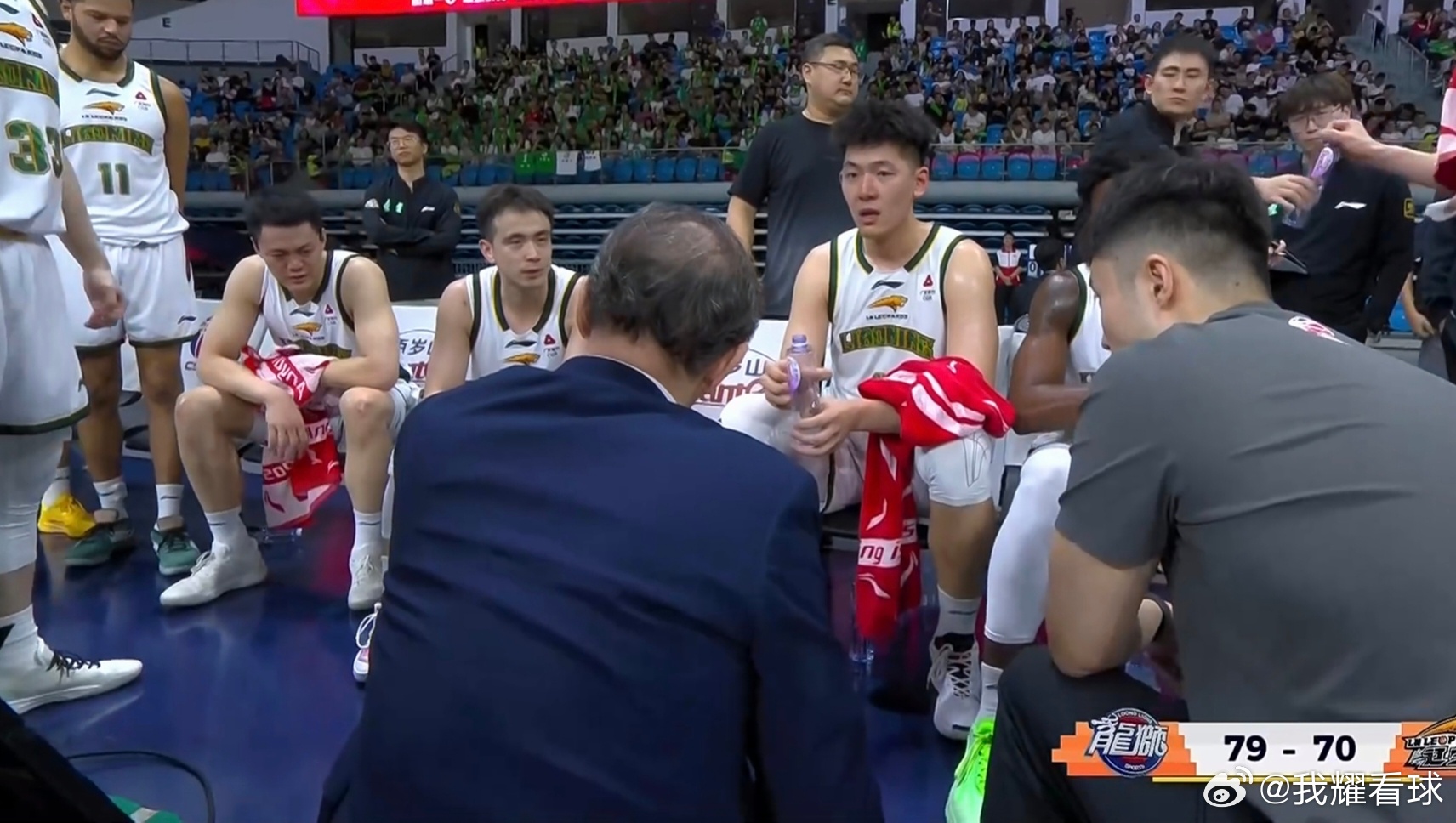 辽宁男篮接连爆冷遭遇两连败，这是准备要让杨鸣回来？看了下目前球队已经下滑到第11