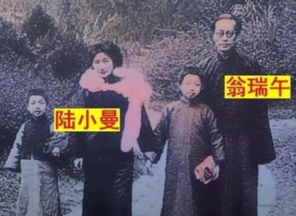 1955年，58岁翁瑞午糟蹋了一名女大学生。对方母亲大怒，发誓要将他告进大牢。不
