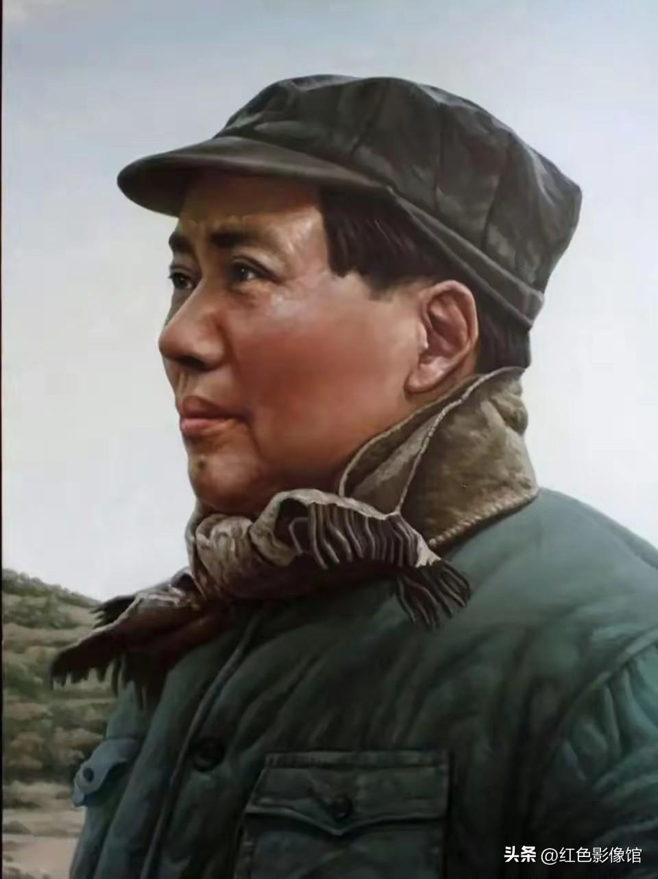 这三组影像记录了毛泽东同志不同时期的风采。延安岁月攻坚克难，开国大典庄严宣告新中