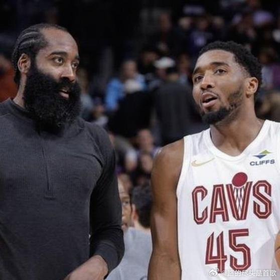 《我终于知道骑士为什么17分输给热火了，不是哈登米切尔莫布利埃利斯和梅里尔，关键